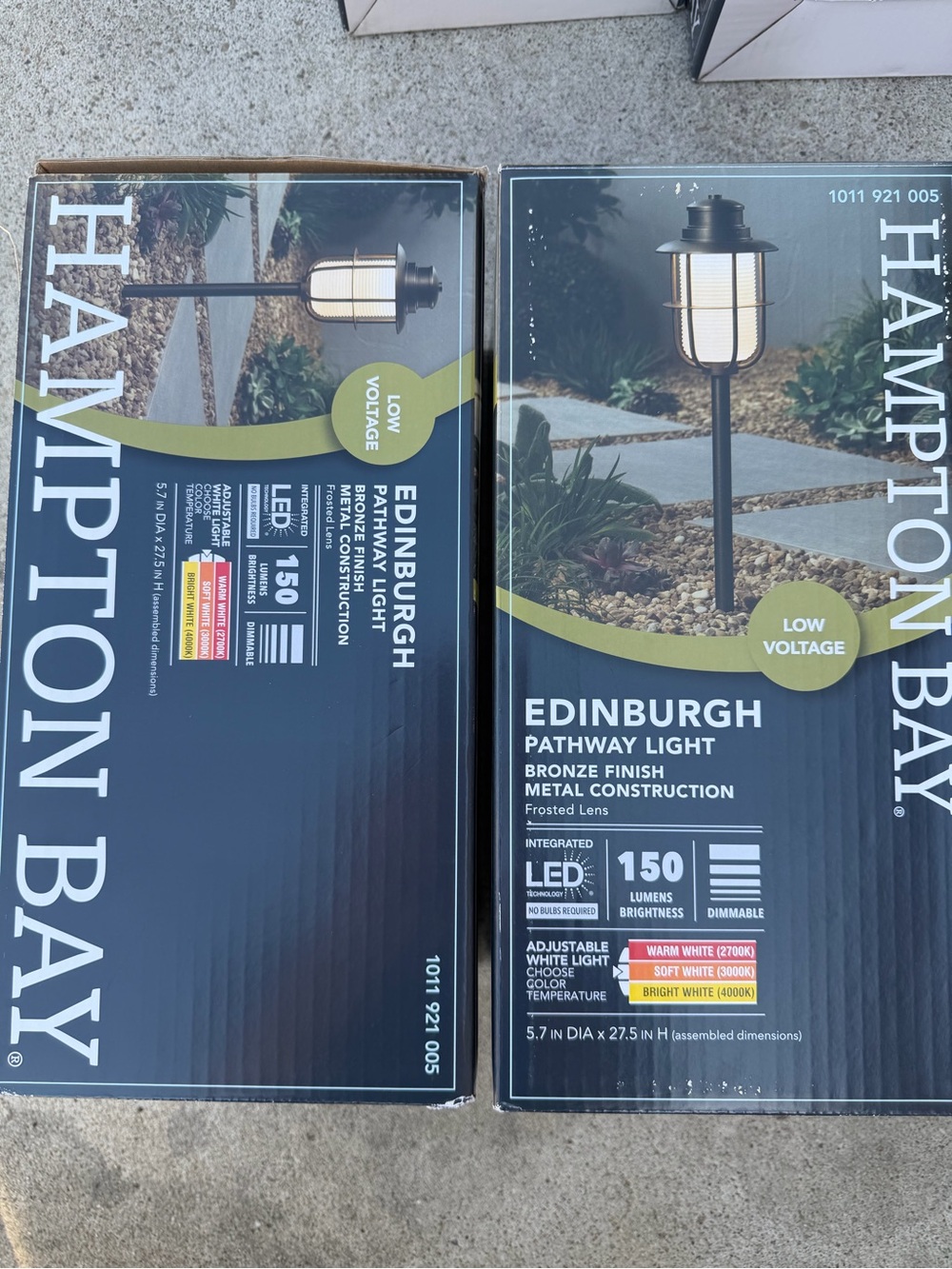 Edinburgh Bronze Pathway Light - LED Low Voltage, 150 Lumens (Brown)